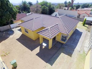 3 Bed House in Brackendowns