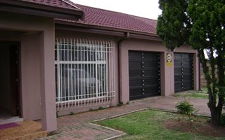3 Bedroom House in Bonanne