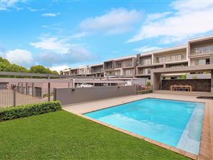 3 Bed Apartment in Oaklands