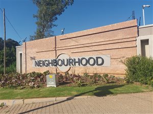 853 m² Land available in Huddle Park Golf Course