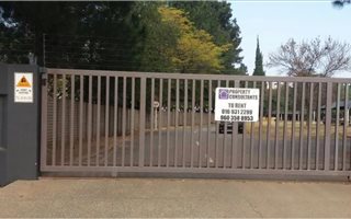 2 Bedroom Townhouse in Vanderbijlpark Central