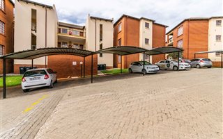 2 Bedroom Flat in Chancliff Ridge
