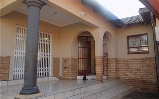 3 Bedroom House in Flora Park
