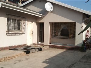 3 Bed Townhouse in Isipingo