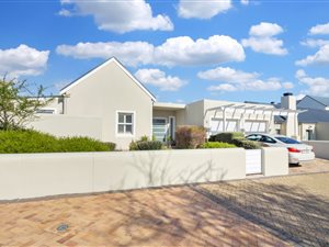 3 Bed House in Schonenberg Estate