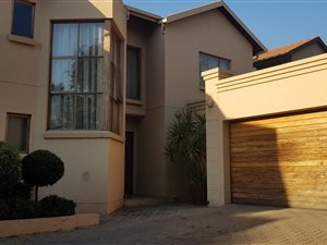 4 Bed House in Eldoglen
