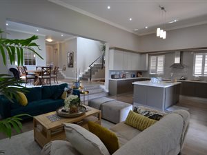 5 Bed House in Waterkloof Heights