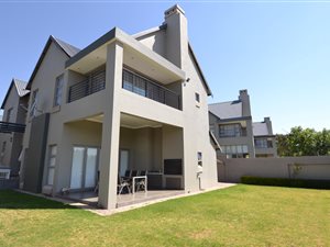 5 Bed House in Waterkloof Heights