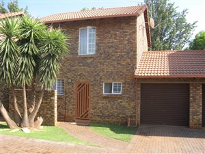 2 Bed Apartment in Magalieskruin