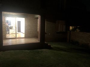 2 Bed Apartment in Mooikloof Ridge
