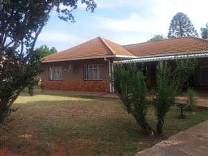 3 Bedroom House in Adamayview