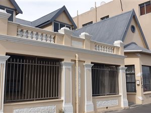 3 Bedroom House in Strand Central