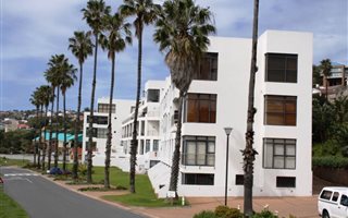 2 Bedroom Apartment in Santos Bay