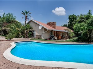 4 Bed House in Robin Acres