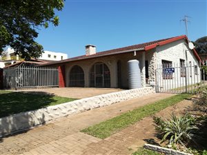 5 Bed House in Uvongo