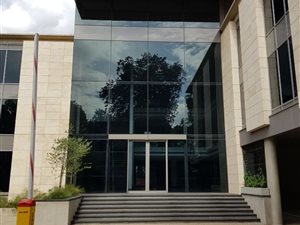 3515 m² Office Space in Rosebank