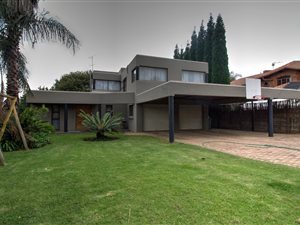 3 Bed House in Rhodesfield