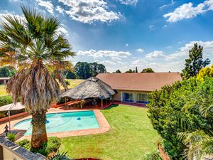 1 ha Farm in Bredell AH