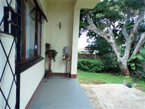 2 Bed Apartment in Umtentweni