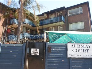 1 Bed Apartment in Germiston Central