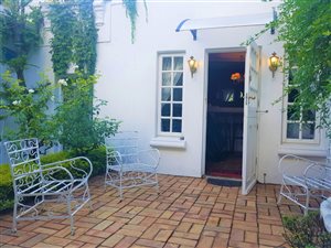 1 Bed House in Parktown North