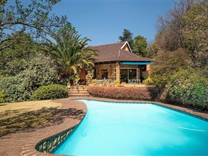 5 Bed House in Oaklands