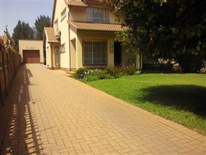 5 Bed House in Cresslawn