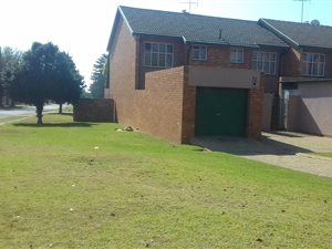 2 Bed House in East Geduld