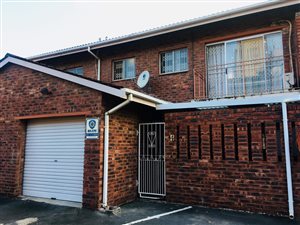 3 Bedroom Simplex in Malvern