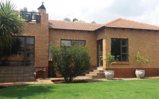 4 Bedroom House in Eldoglen