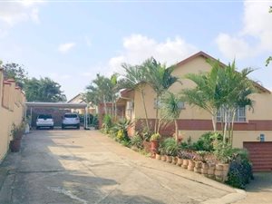 7 Bed House in Dawnside