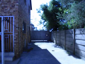 10 Bed House in Impala Park