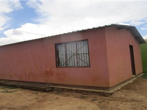 2 Bed House in Tsakane