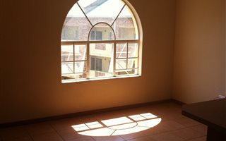 1 Bedroom Apartment in Halfway House