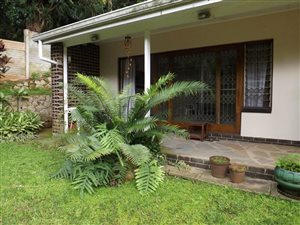 3 Bed House in Manor Gardens