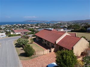4 Bed House in Upper Robberg