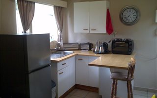 Bachelor apartment in Wilro Park