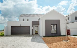 3 Bedroom House in Amandelsig