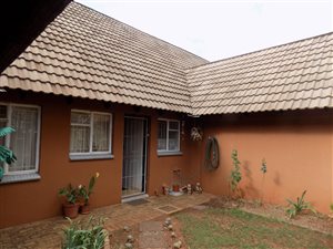 3 Bed Townhouse in Vereeniging