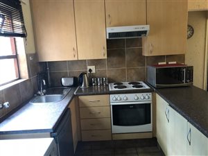 1 Bed Apartment in Pineslopes