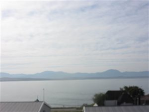 2 Bed Apartment in Mossel Bay Central