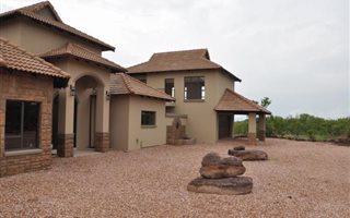 250 m² Commercial space in Lephalale (Ellisras)
