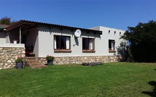 68 ha Farm in Jongensfontein