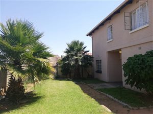 3 Bedroom Townhouse in Crown Gardens