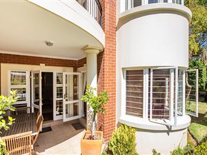 2 Bed Apartment in Melrose North