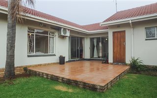 3 Bedroom Townhouse in Sharon Park