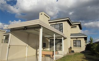 2 Bedroom Townhouse in Shellyvale