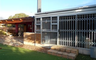 4 Bedroom House in West Beach