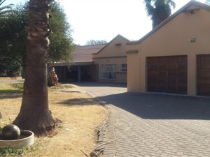 3 Bed House in Peacehaven