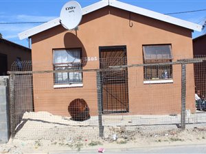 2 Bed House in Crossroads